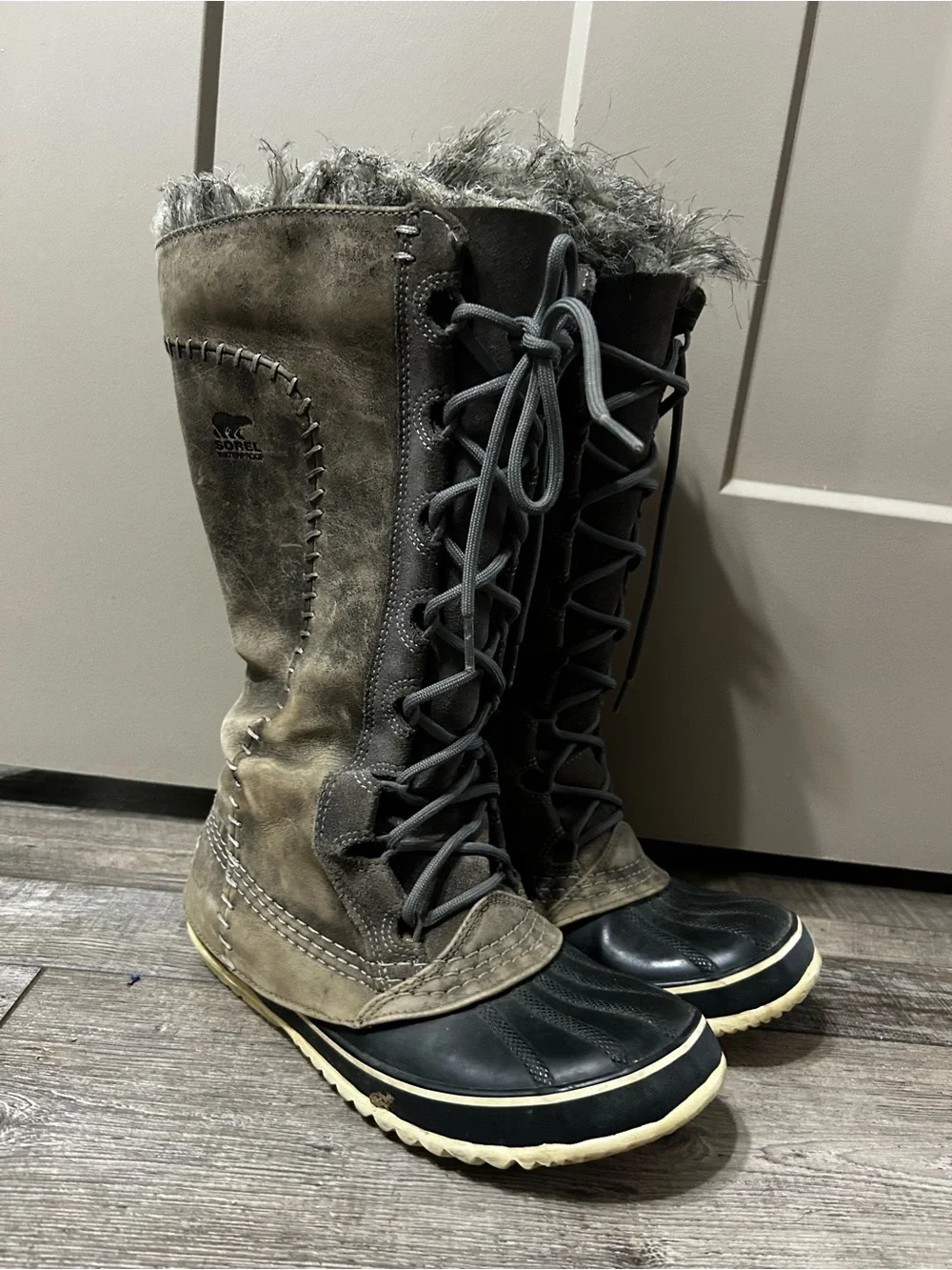 Sorel Cate The Great Tall waterproof winter snow boots faux fur lace up grey